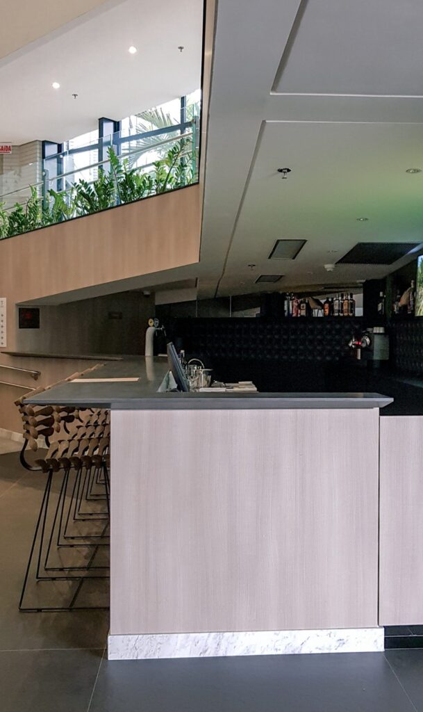 Quality Hotel Blumenau | Bar